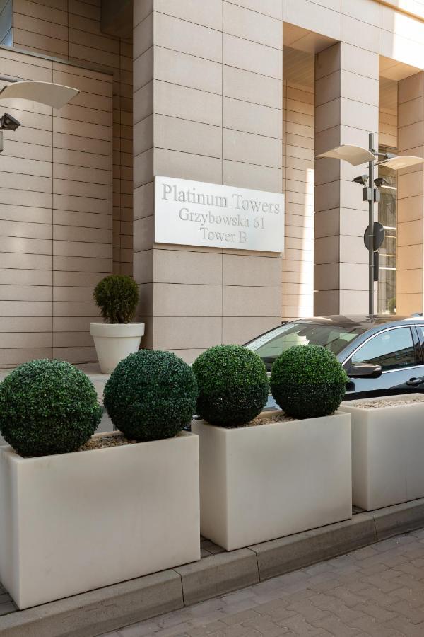 Platinum Towers Apartment With Parking By Renters Prestige Varšava Exteriér fotografie